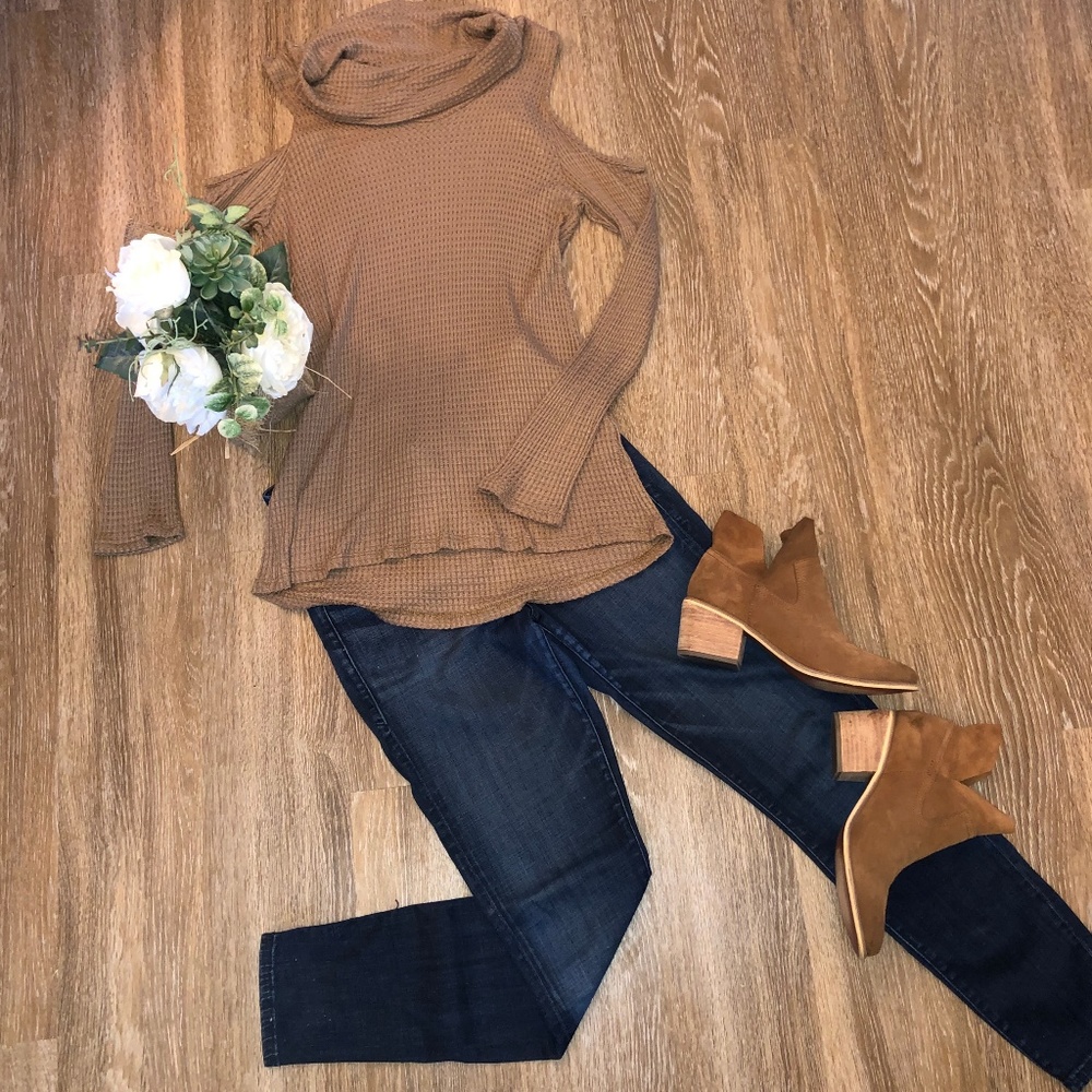 Tan Cold Shoulder Cowl-Neck Sweater - L
